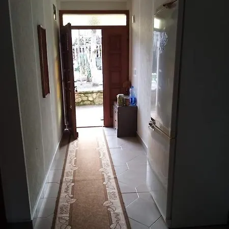 Apartman Papracanin アパート *
